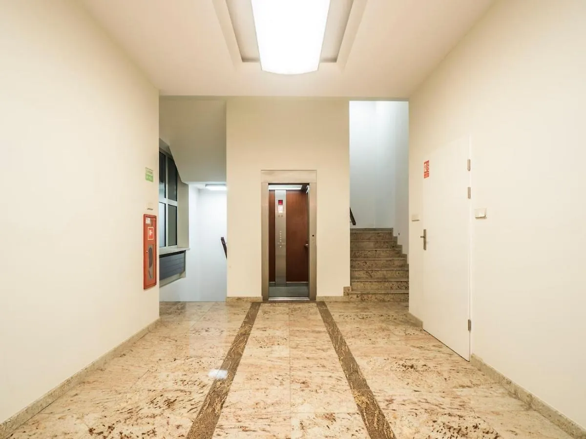 アパート Majestic Residence -150M2 With Iconic Market Square View As Home Apartamenty R506 ヴロツワフ